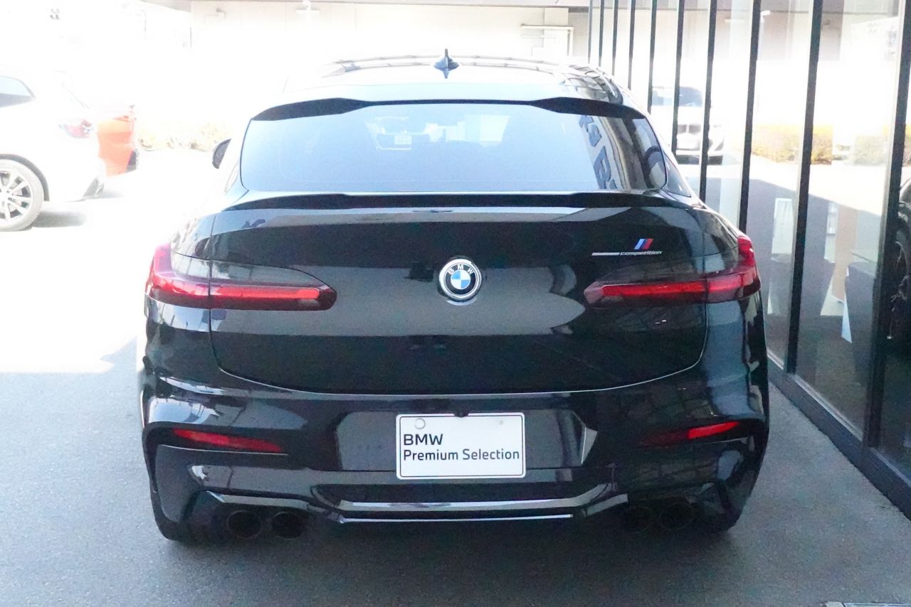 X4 M RHD