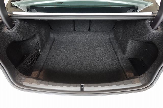 G20 320i Saloon LCI RHD MX