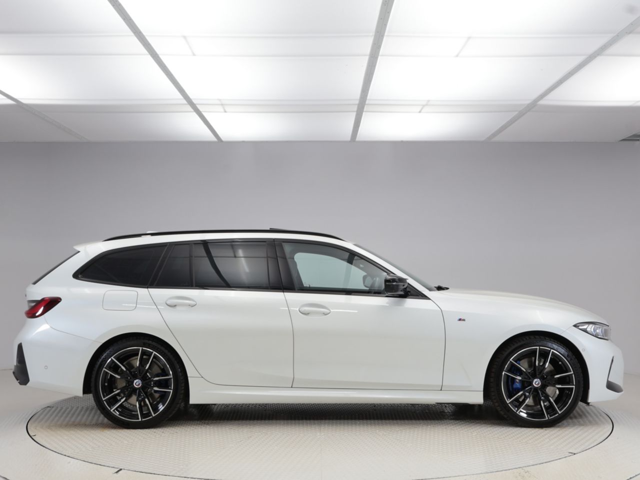 G21 M340i xDrive Touring LCI RHD