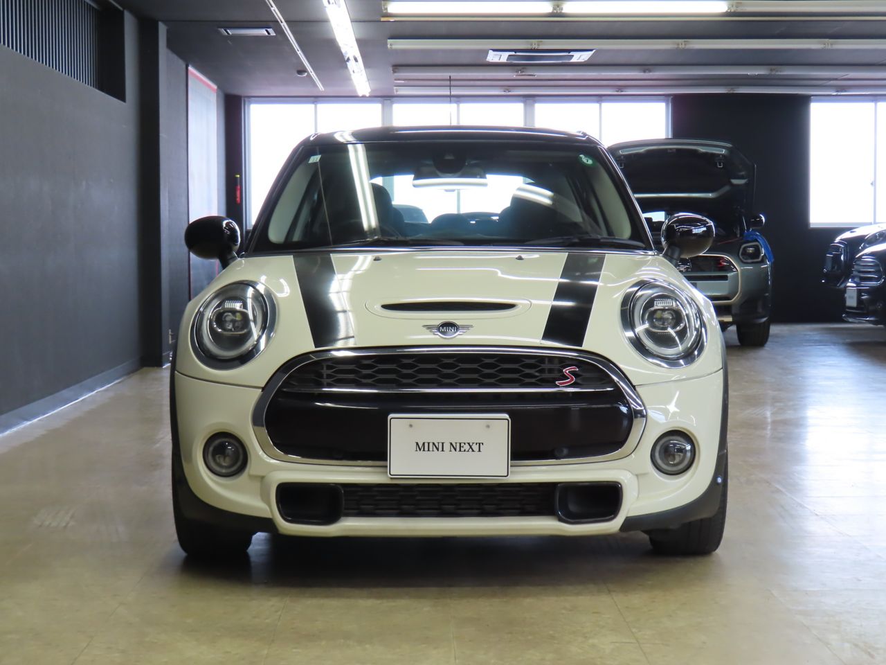 F55 COOPER S D(AT)