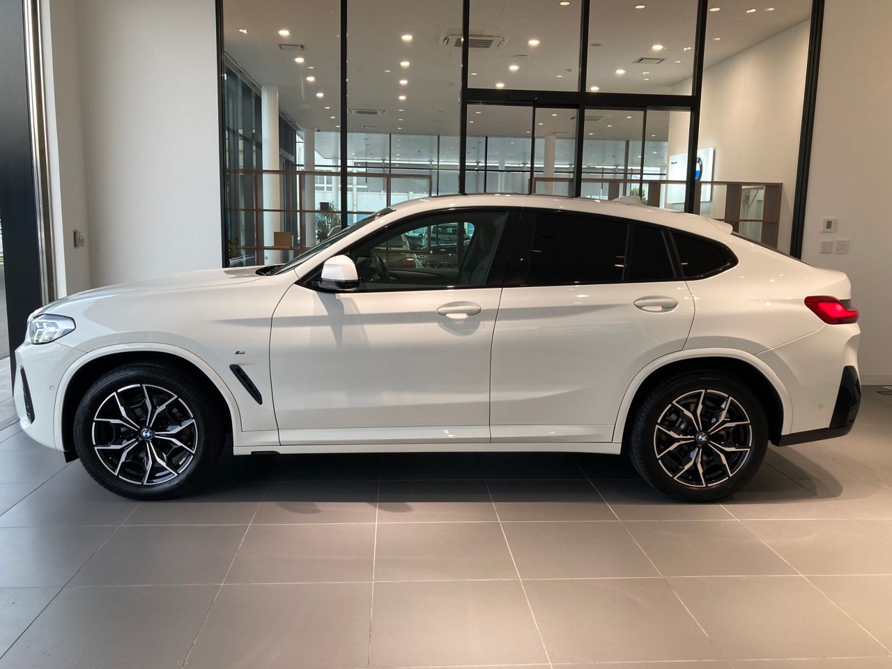 X4 xDrive20d RHD