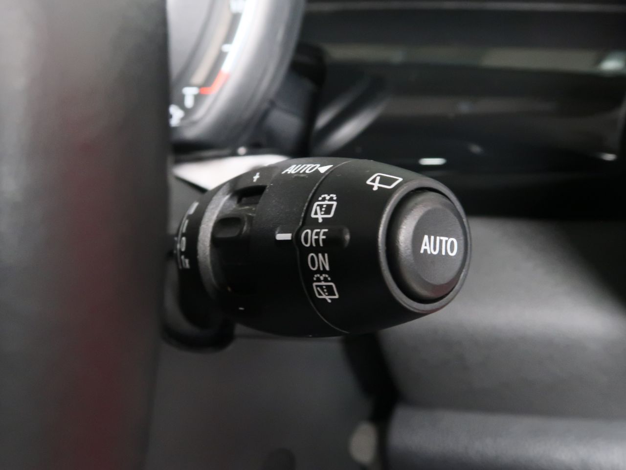 F55 MINI Cooper 5-Door Hatch LCI