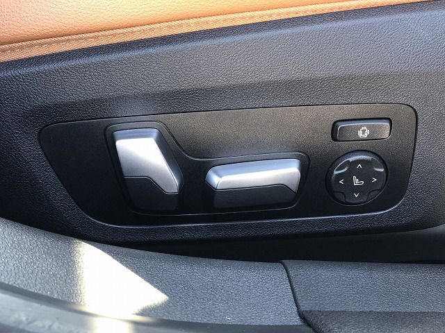 G21 320i RHD