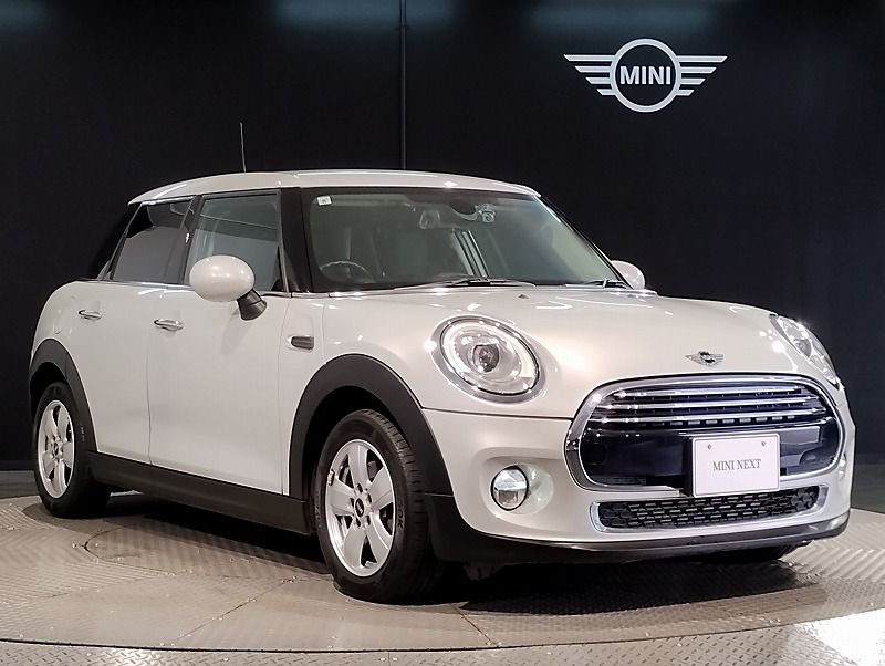 F55 COOPER D (AT)