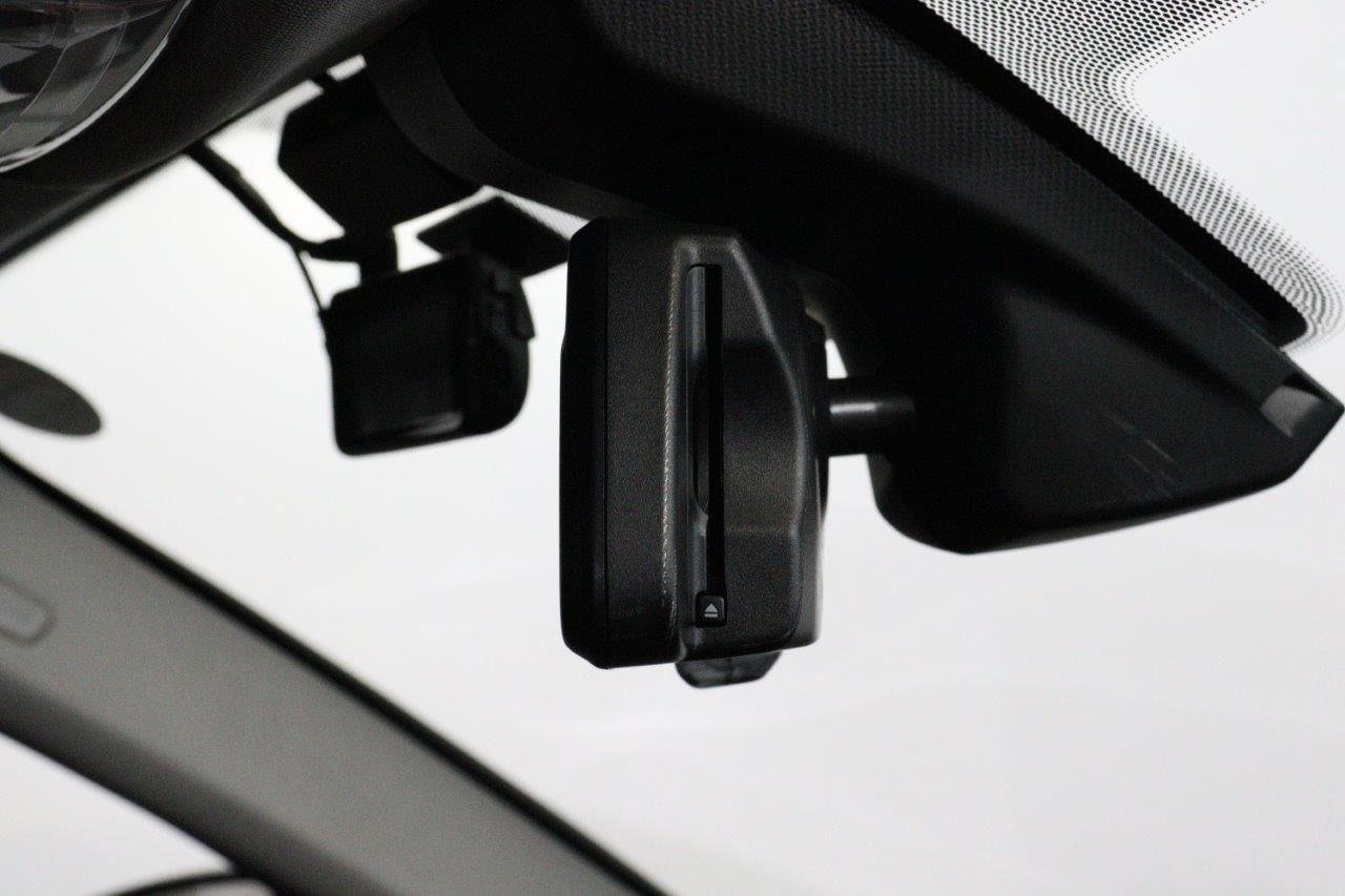 X1 sDrive18i RHD