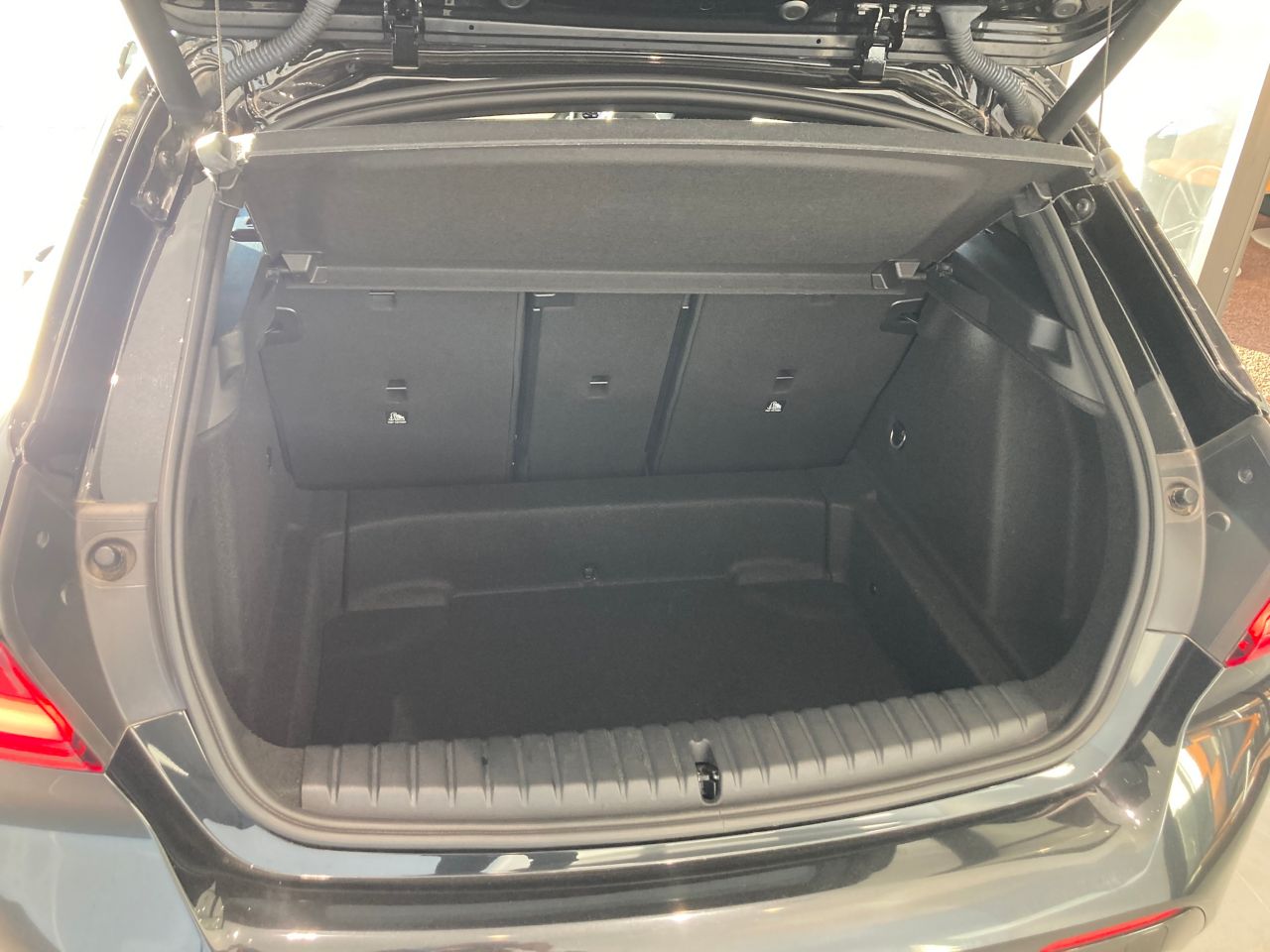 F40 118d Sports Hatch 5-door B47 2.0d