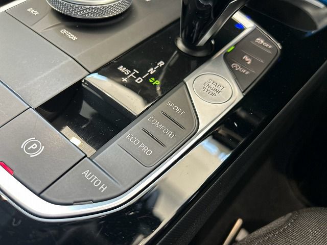 F40 118d Sports Hatch 5-door B47 2.0d