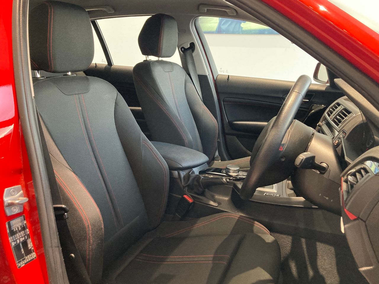 118D 5DOOR RHD