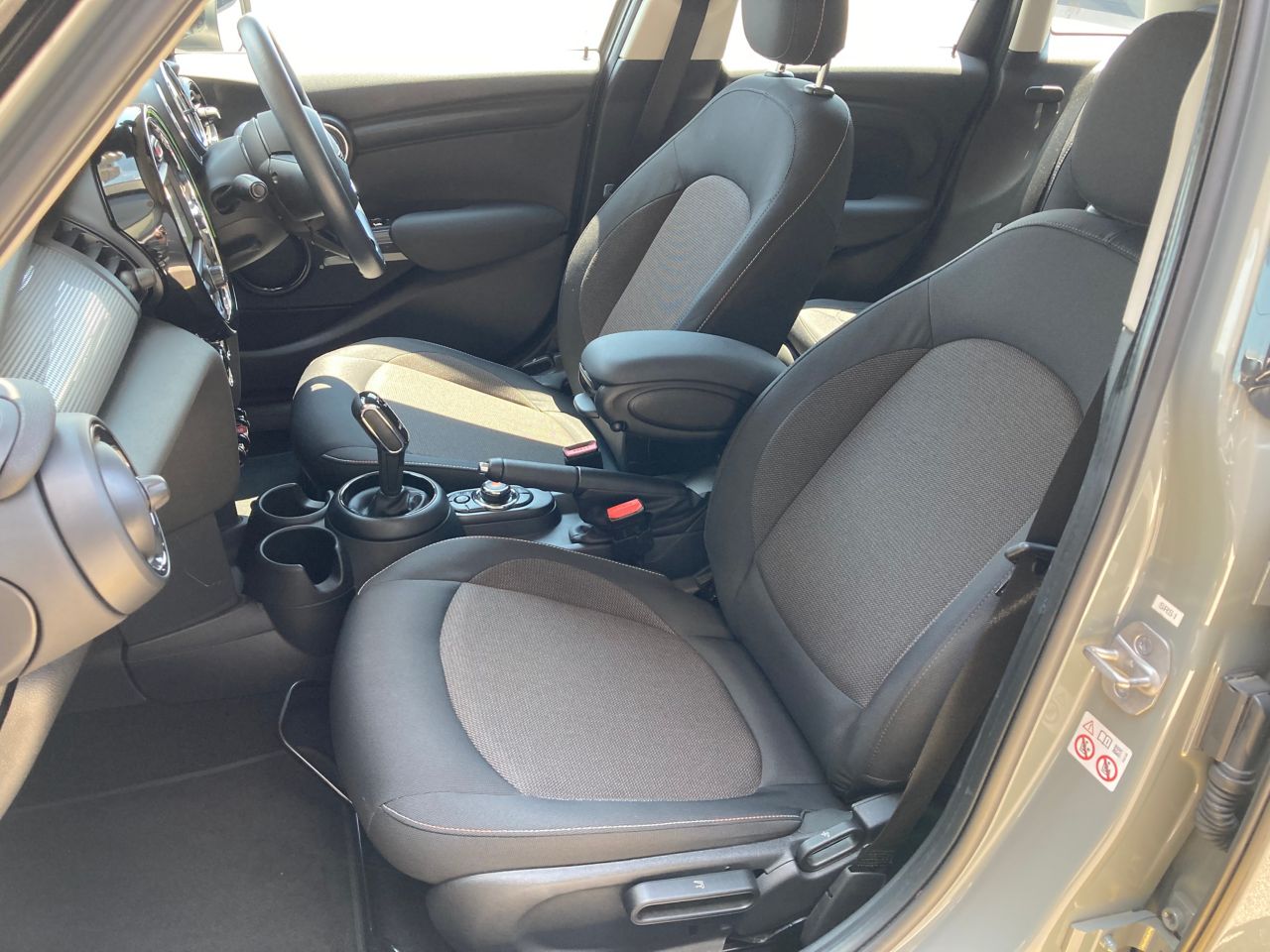 MINI F55 Cooper D 5dr Hatch LCI