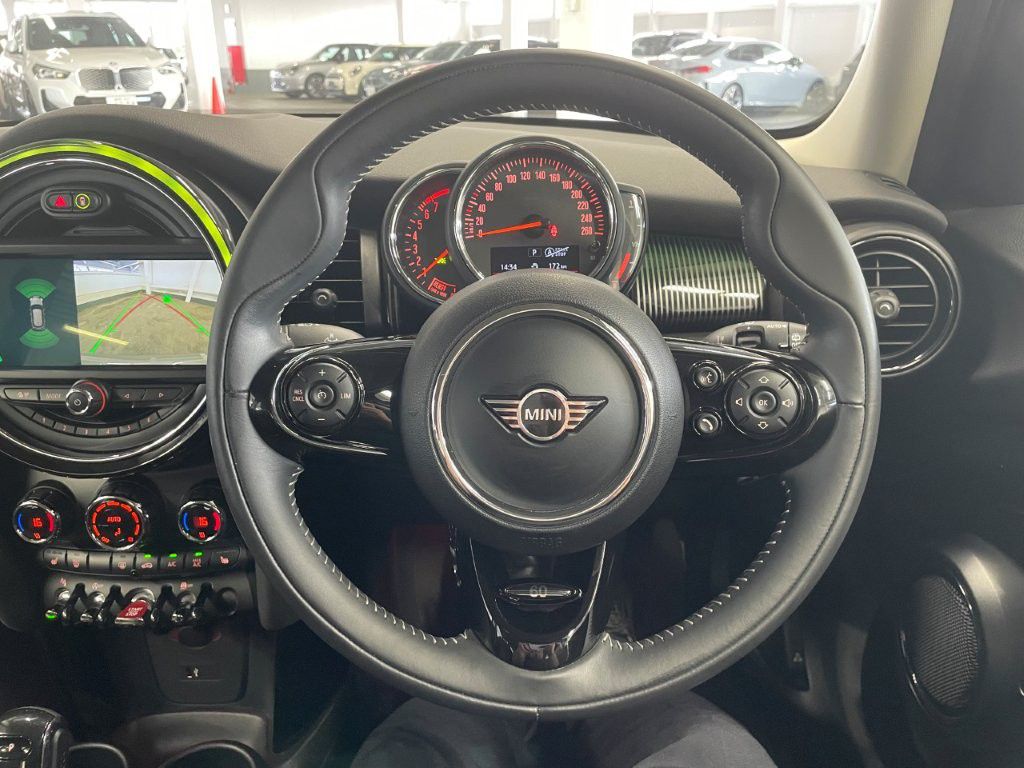 F55 MINI Cooper 5-Door Hatch LCI