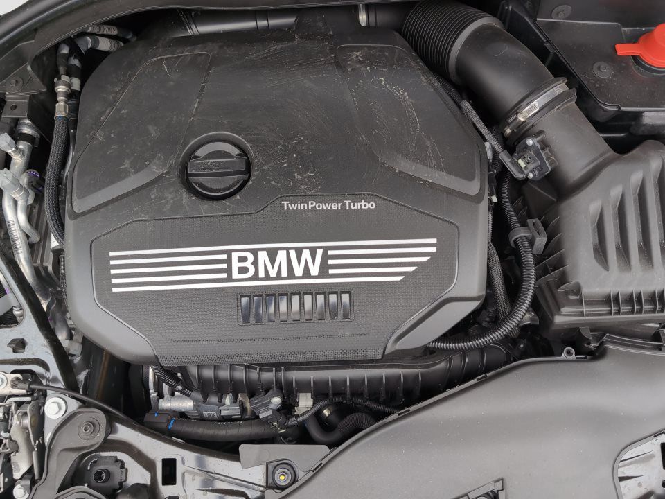 BMW 218