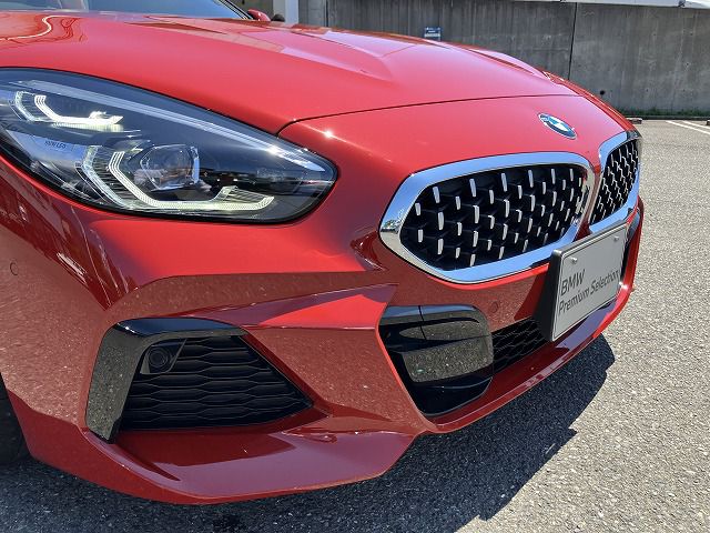 G29 z4 sDrive20i RHD