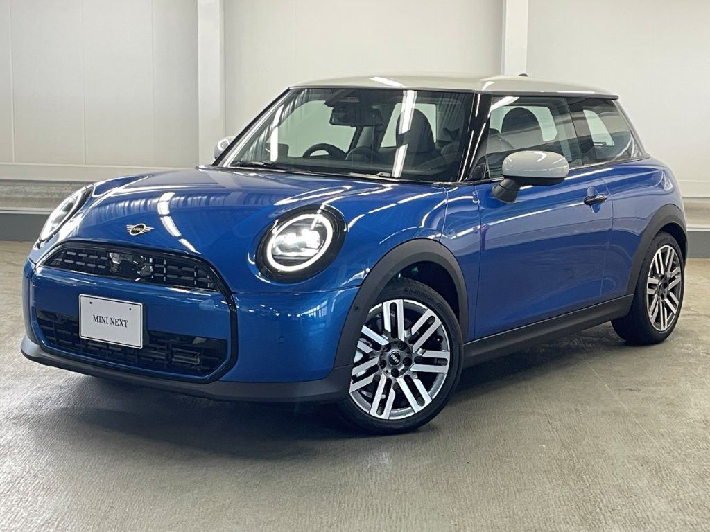 THE NEW MINI COOPER (3 DOOR) C
