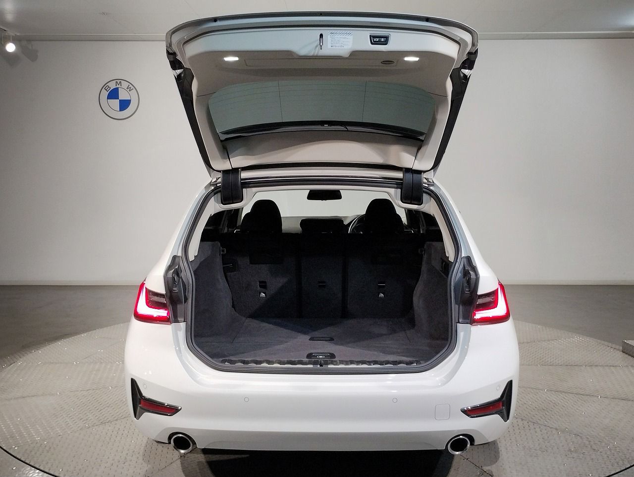 G21 318i Touring