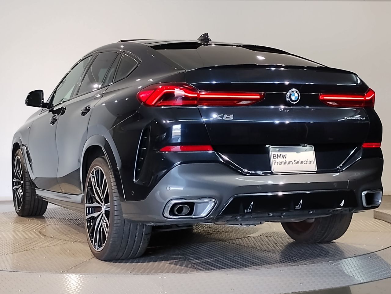 X* xDrive30d RHD