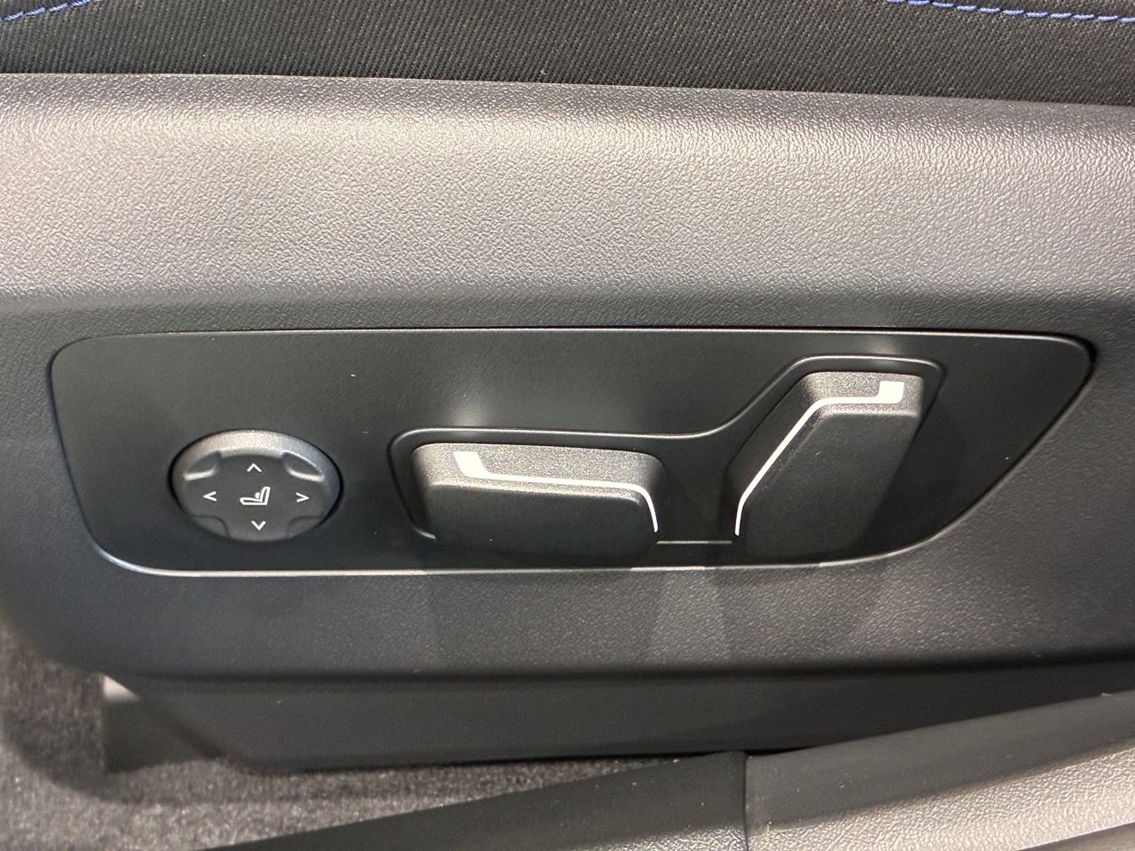 BMW i5 M60 xDrive Sedan RHD