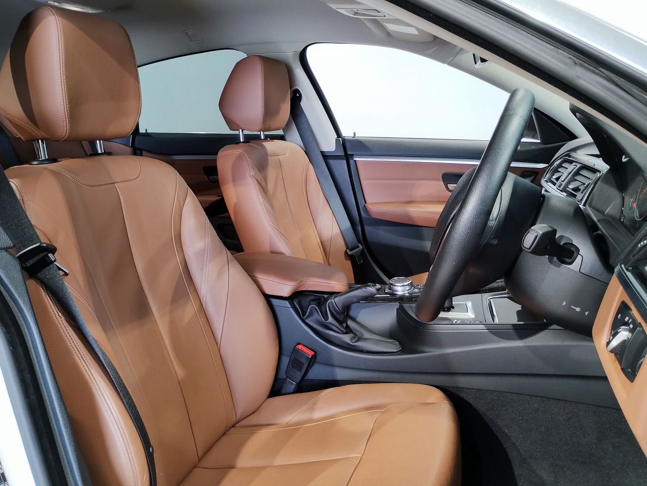 420I GRAN COUPE RHD