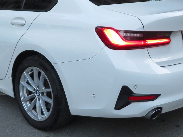 318i Berline RHD