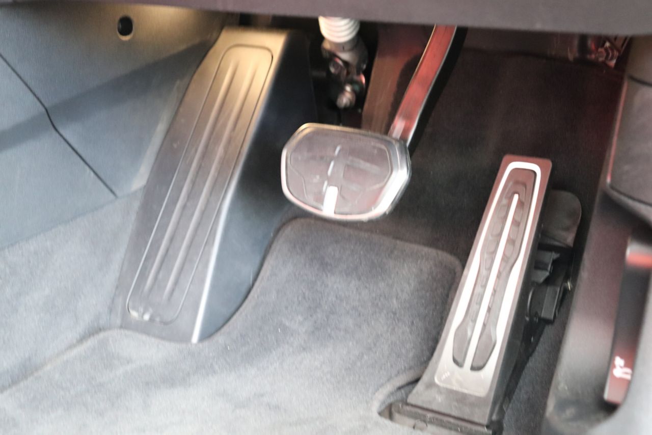 F40 118d Sports Hatch 5-door B47 2.0d