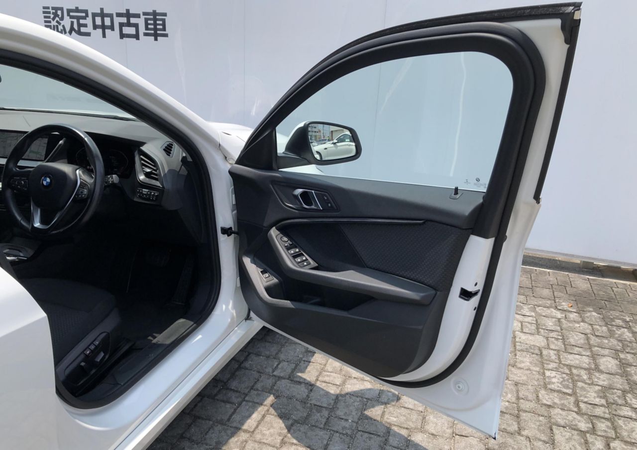F40 118d Sports Hatch 5-door B47 2.0d