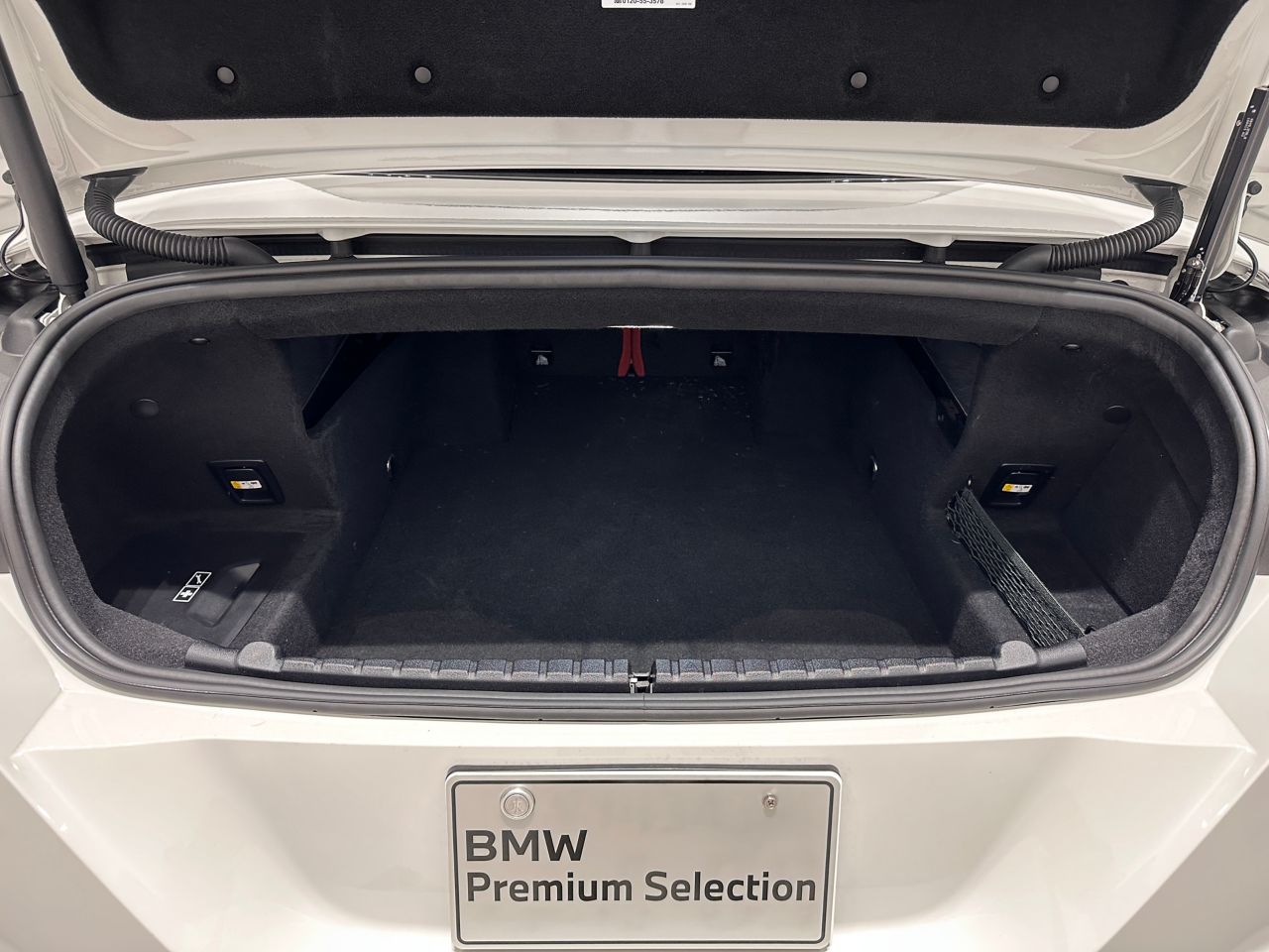 F91 M8 Competition Convertible S63 4.4i