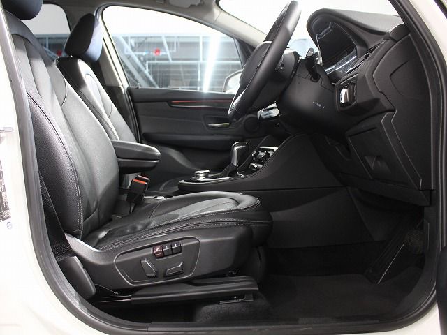 218D GRAN TOURER RHD