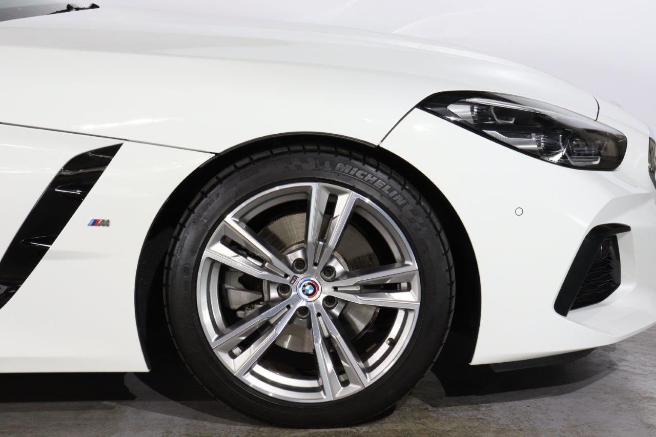 G29 z4 sDrive20i RHD