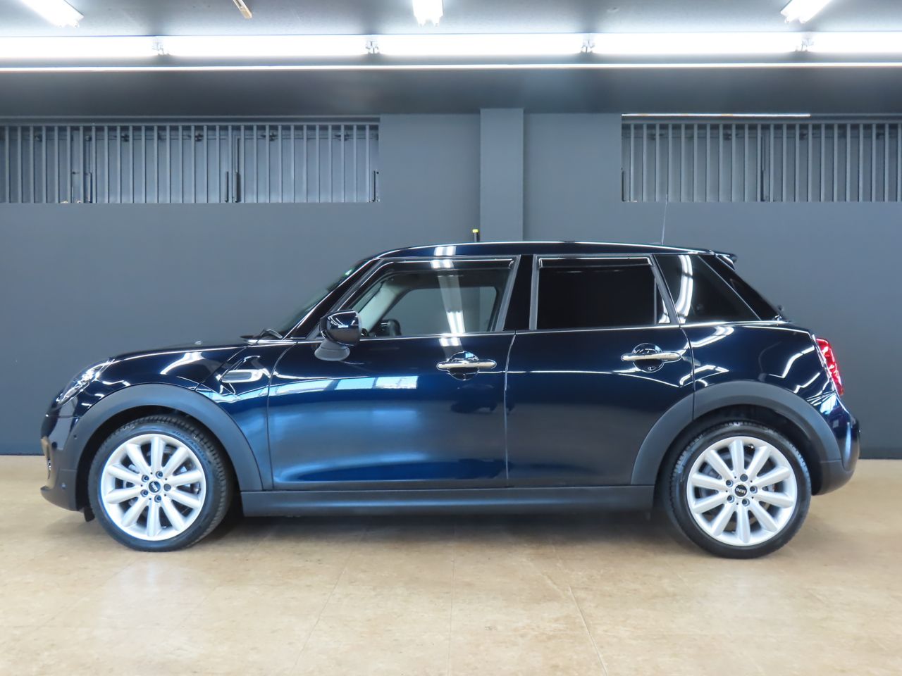 F55 MINI Cooper 5-Door Hatch LCI