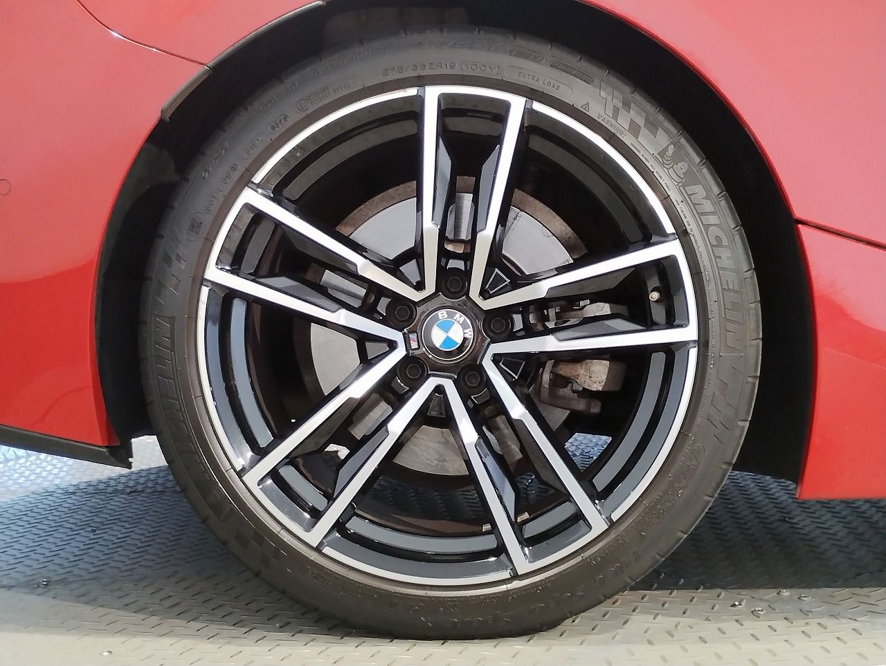 G29 z4 sDrive20i RHD