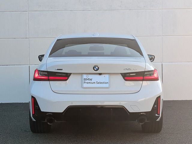 320d xDrive Berline RHD