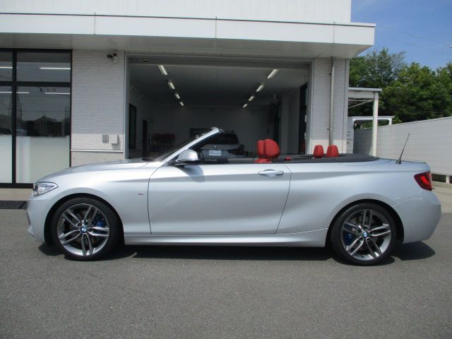 220I CABRIOLET RHD