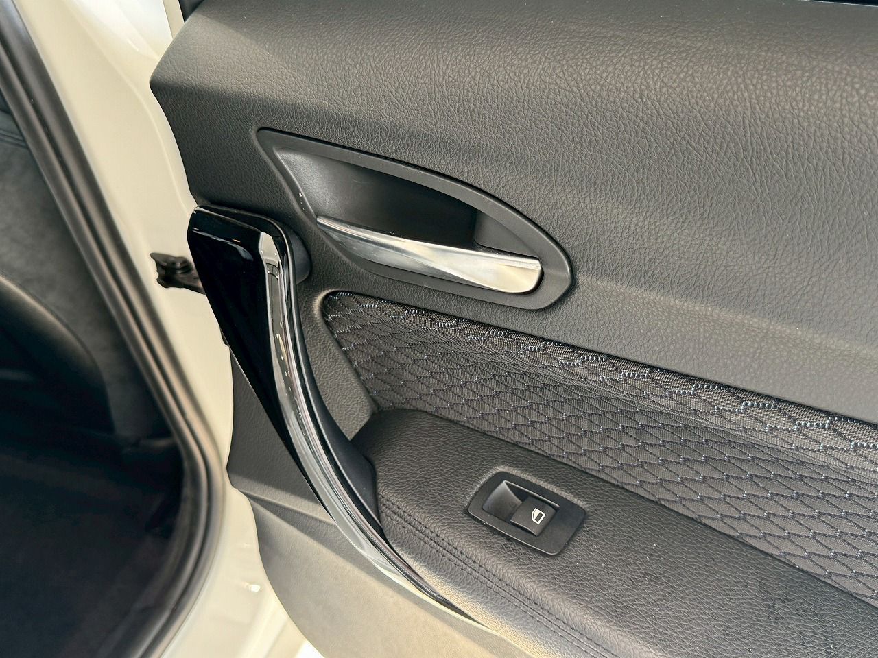 118D 5DOOR RHD