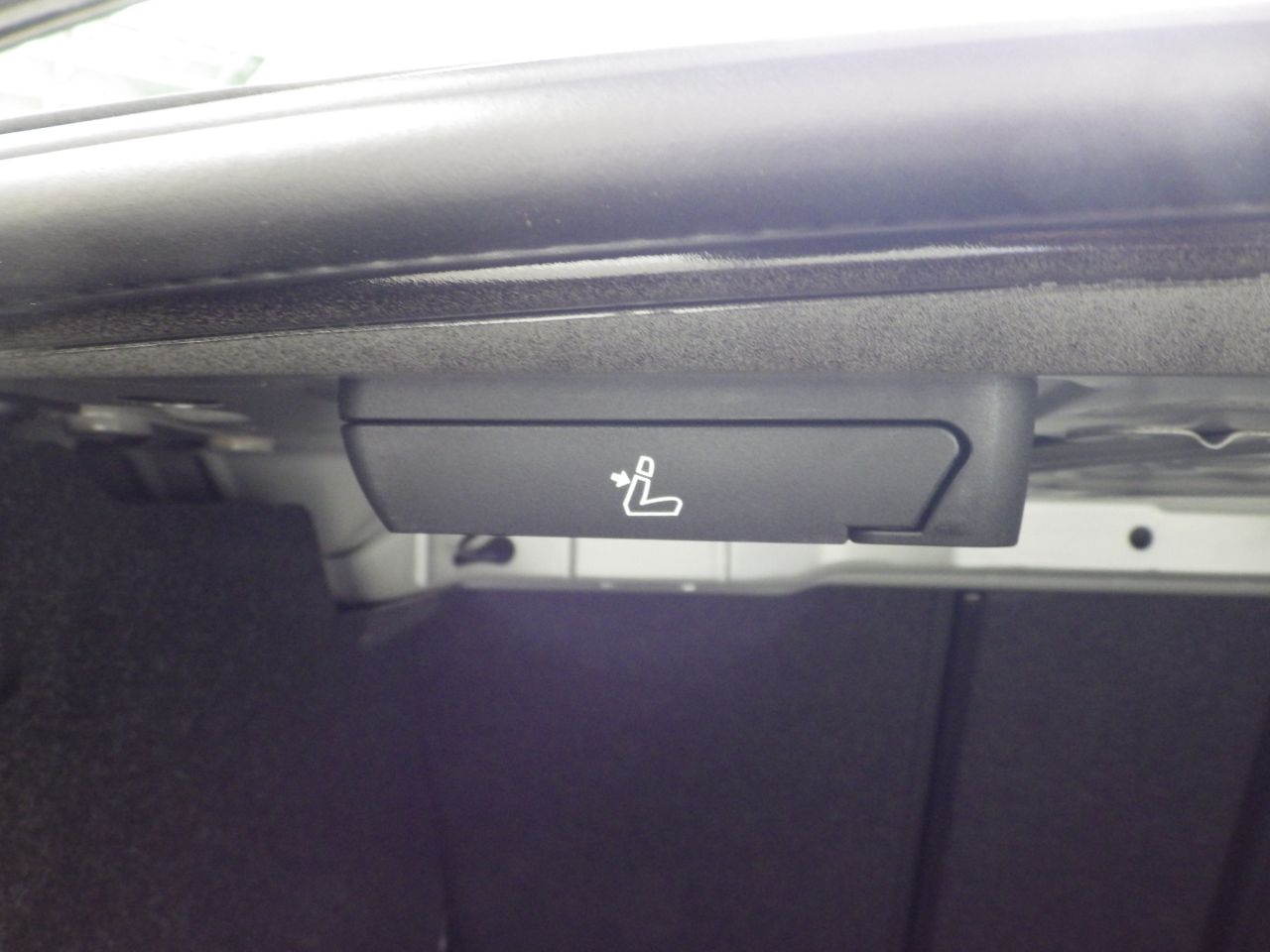 G20 320i Saloon LCI RHD MX