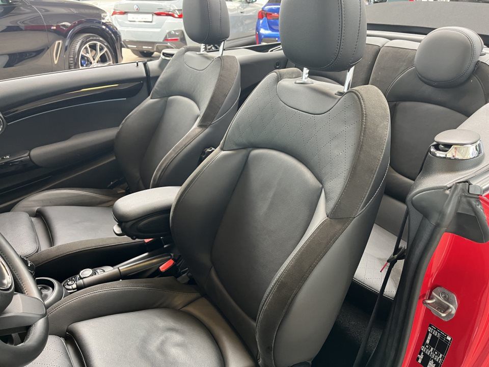 MINI Cooper Cabrio