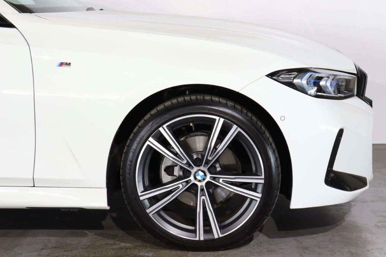 320d xDrive Berline RHD