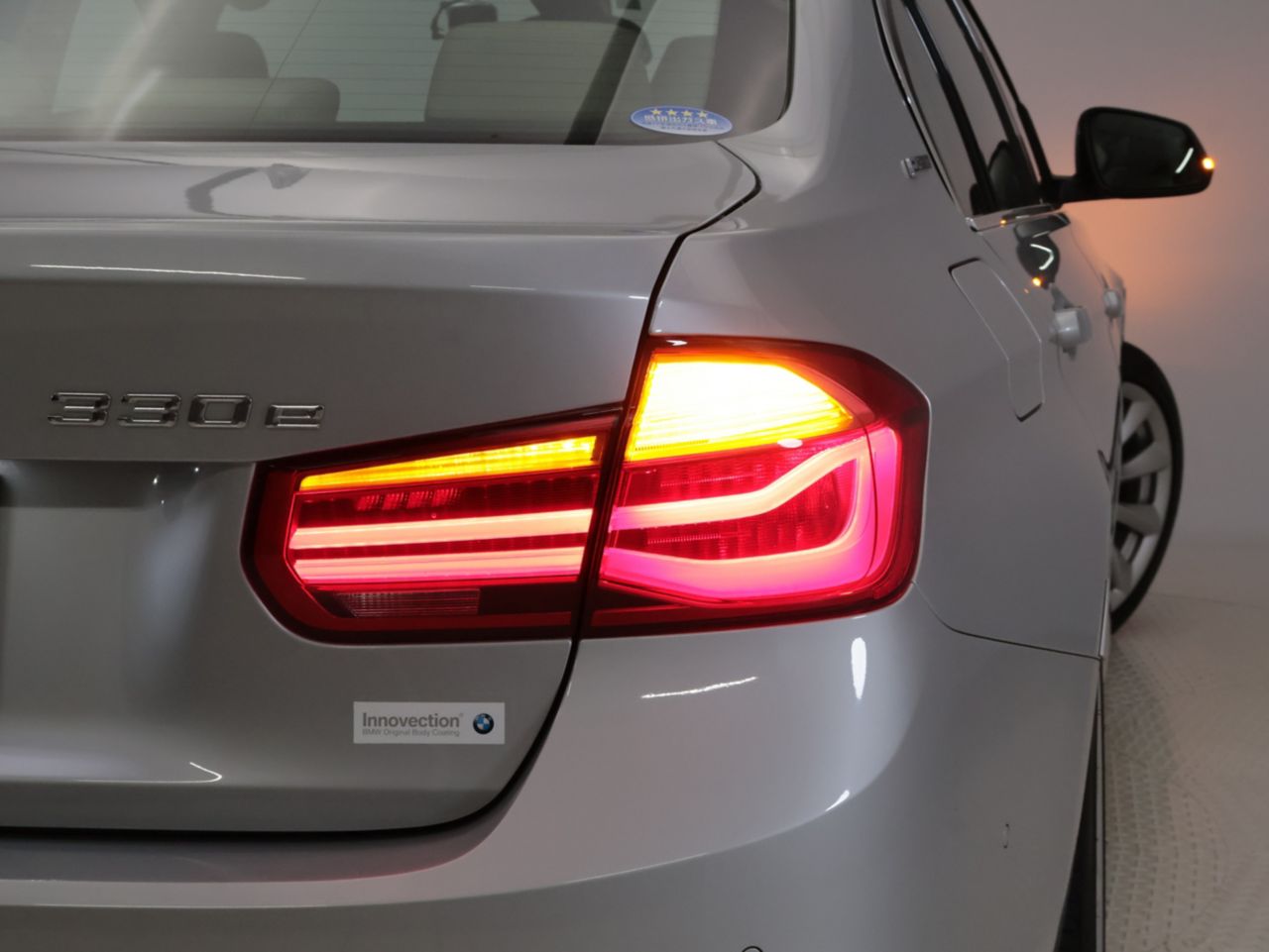 330E IPERFORMANCE SEDAN RHD