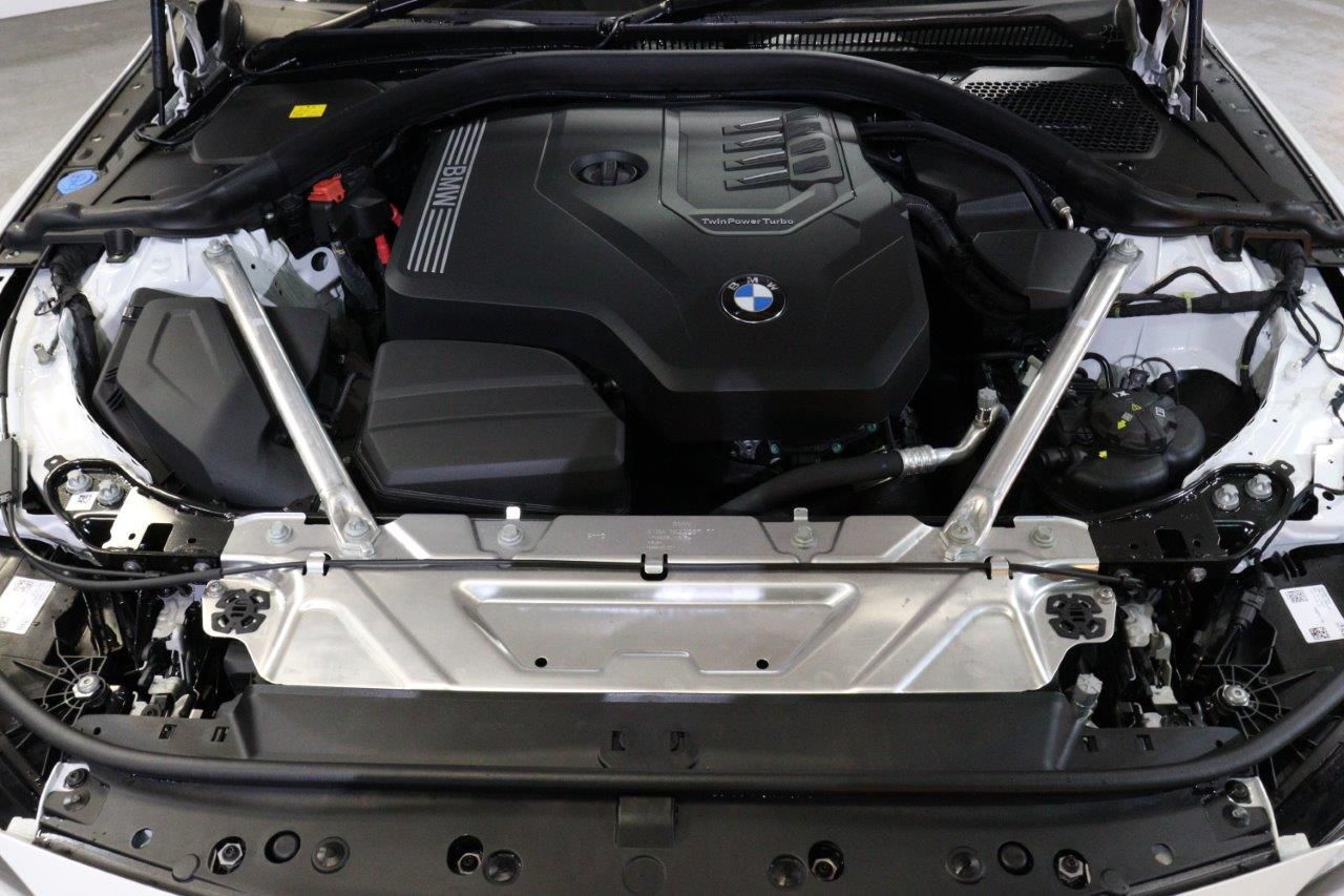 G** ***i G*** C**** ***