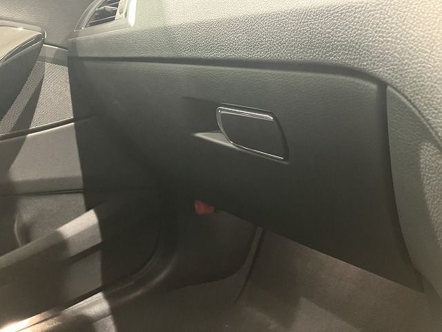118D 5DOOR RHD
