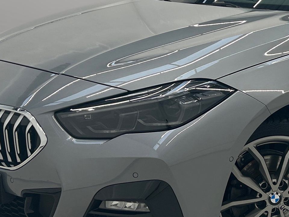 BMW 218