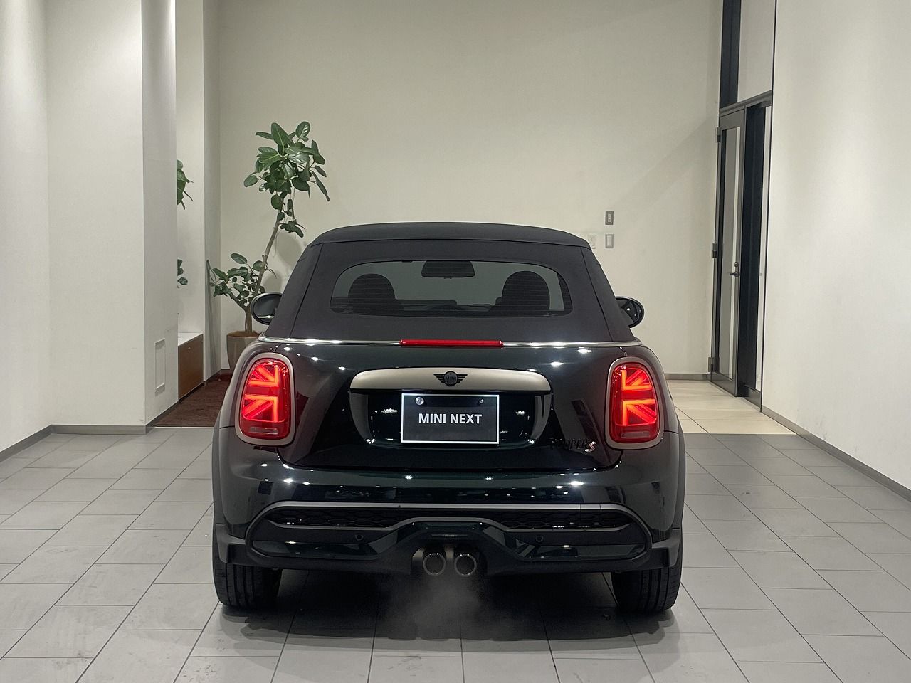 MINI Cooper S Convertible RHD