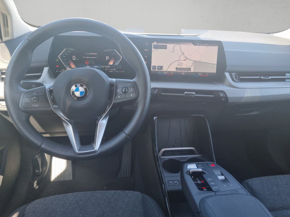 BMW 218