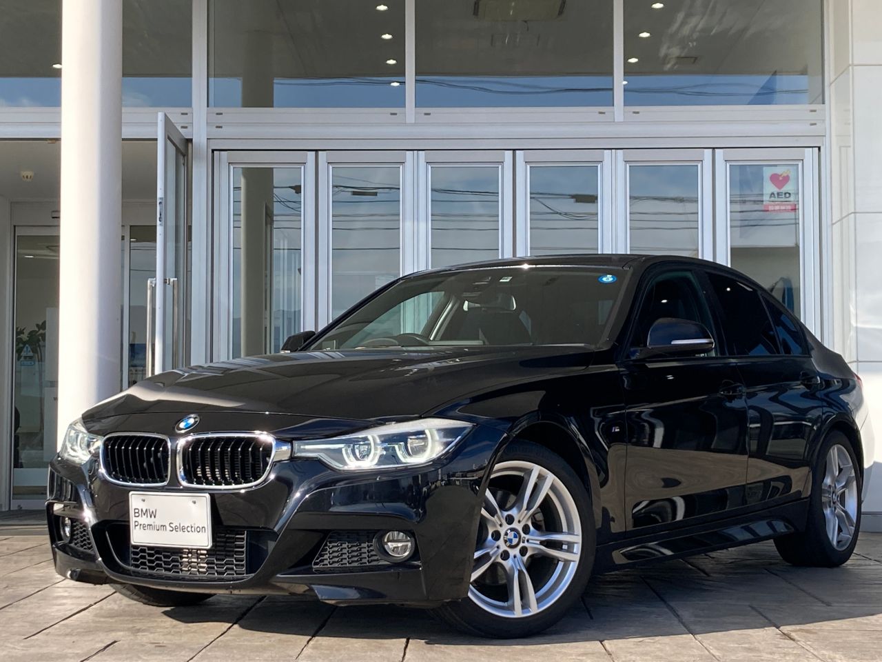 318i M Sport | 318 | 3シリーズ | BMW | 車両 | IUCP JP BMW Website