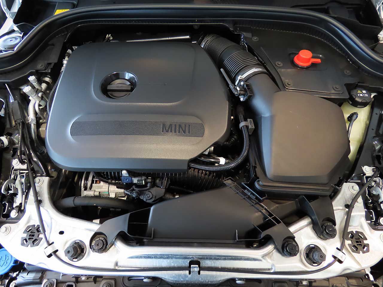 F66 MINI Cooper C 3Dr
