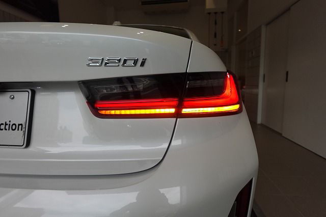 G20 320i Saloon LCI RHD MX