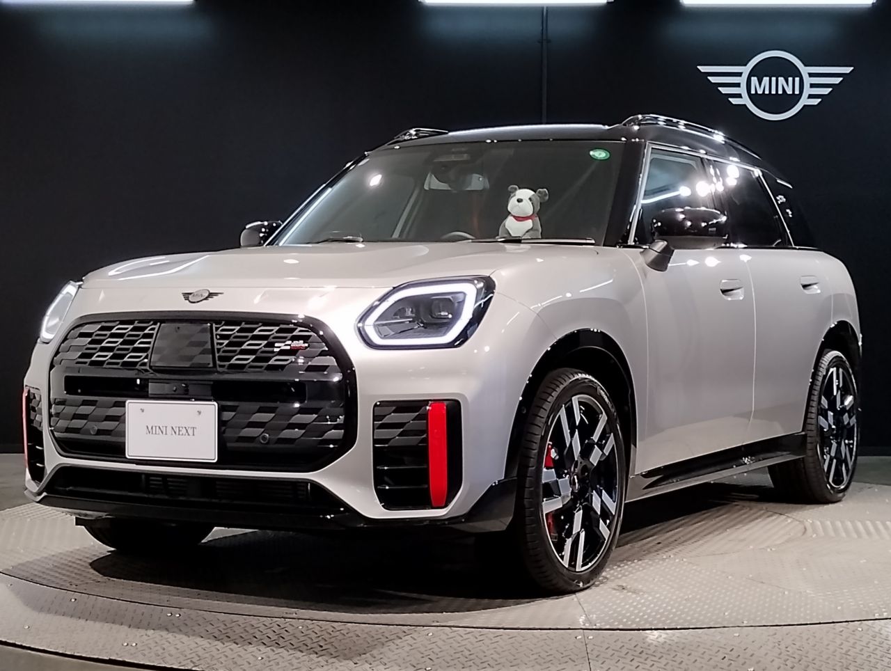 THE NEW MINI JOHN COOPER WORKS COUNTRYMAN ALL4