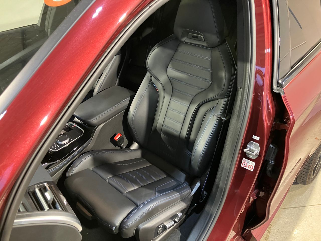 G02 X4 M40i RHD LCI