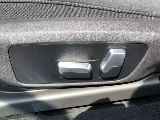 G01 X3 M40d RHD LCI