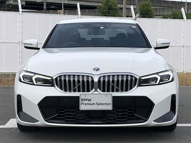 320d xDrive Berline RHD