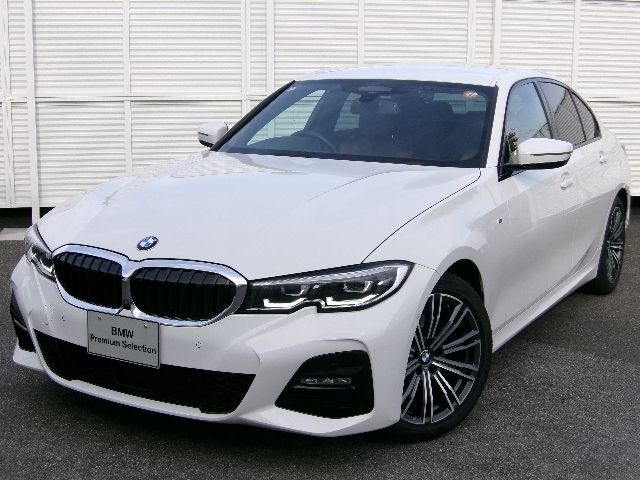 G20 320d xDrive RHD Saloon