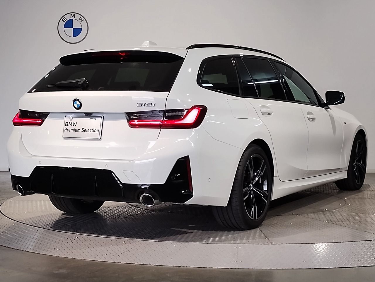 318i Touring RHD